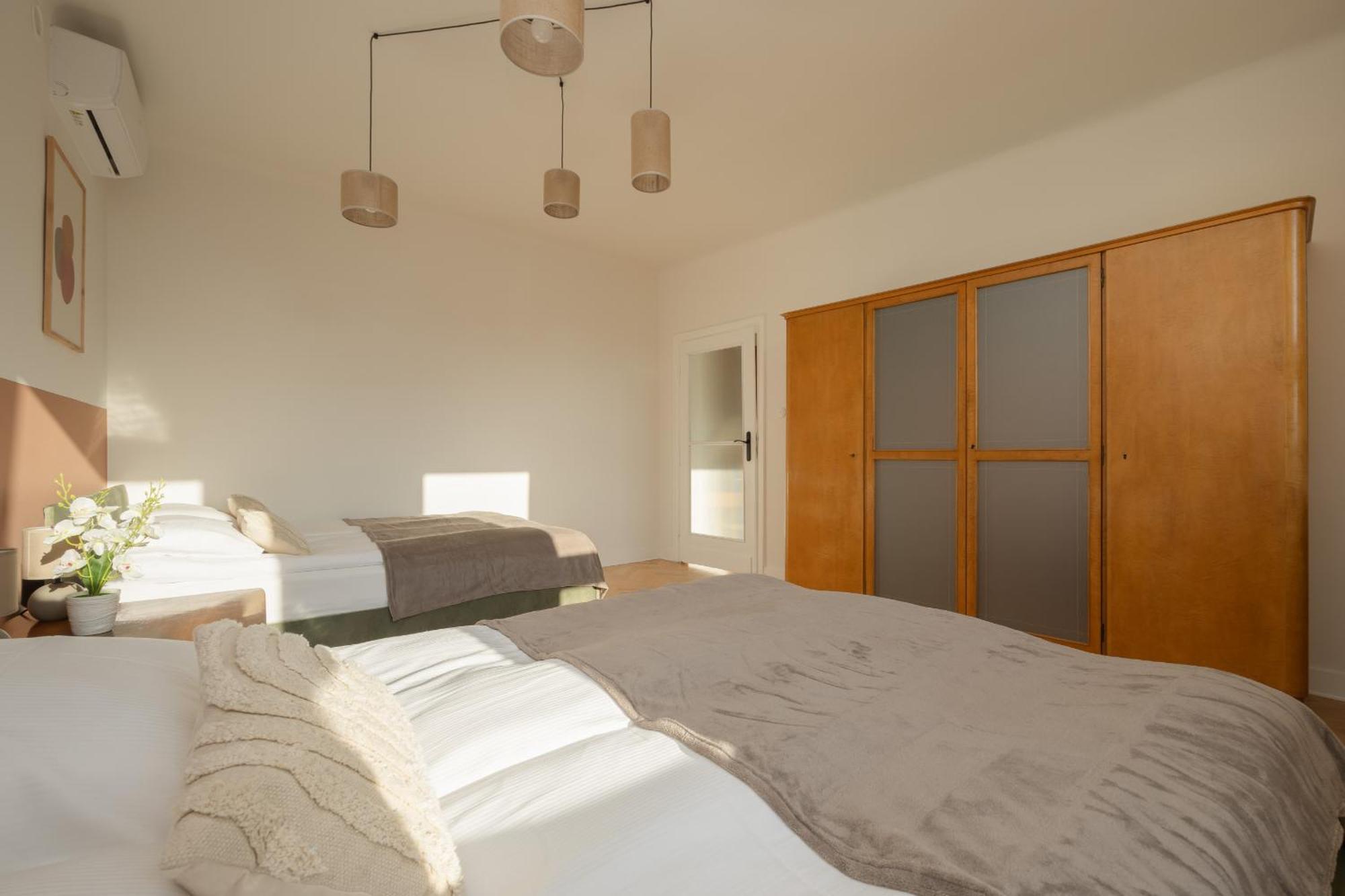 Apartment For 6 People Near Royal Baths Park By Renters Prestige Warsaw Luaran gambar
